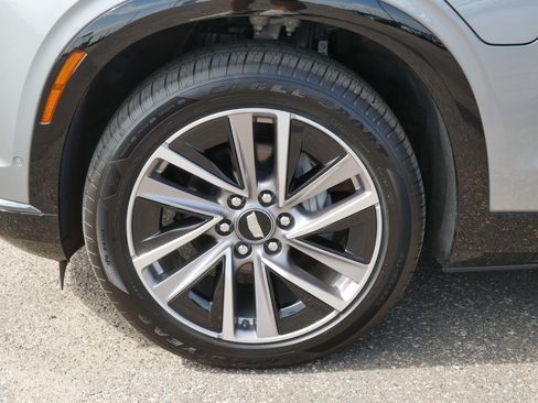 Used 2026 Cadillac Vistiq Sport w/ LPO, Floor Liner Package AWD/4WD image 15