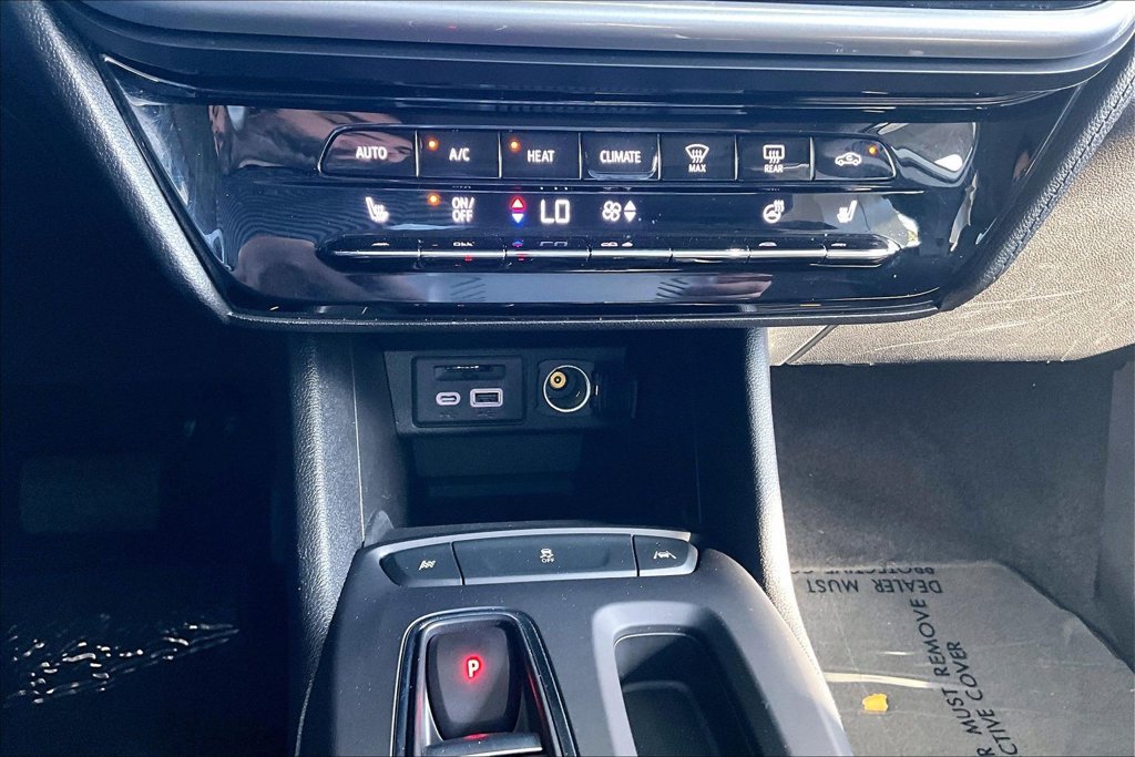 Used 2023 Chevrolet Bolt LT FWD image 11