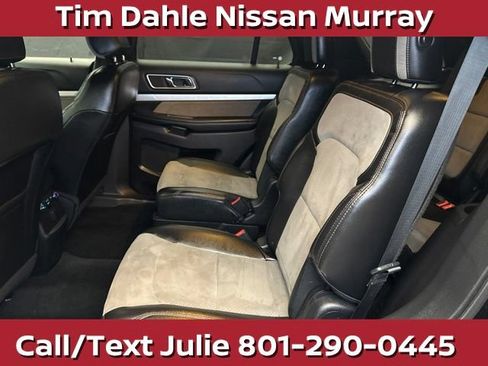 Used 2017 Ford Explorer XLT w/ Equipment Group 202A AWD/4WD image 20