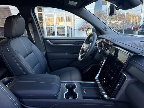 New 2026 GMC Acadia Elevation image 33