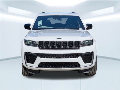 New 2026 Jeep Grand Cherokee Limited image 11