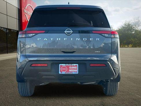 New 2025 Nissan Pathfinder S image 8