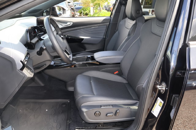 Certified 2023 Volkswagen ID.4 S RWD image 13