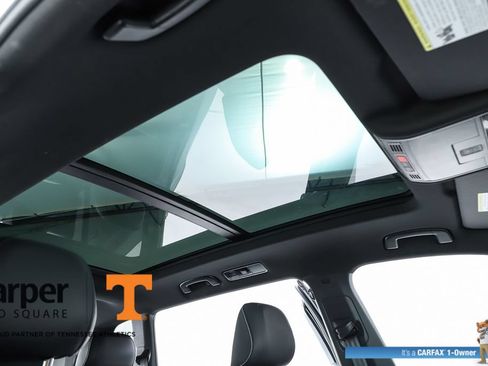 Used 2024 Volkswagen Tiguan SE R-Line FWD image 36
