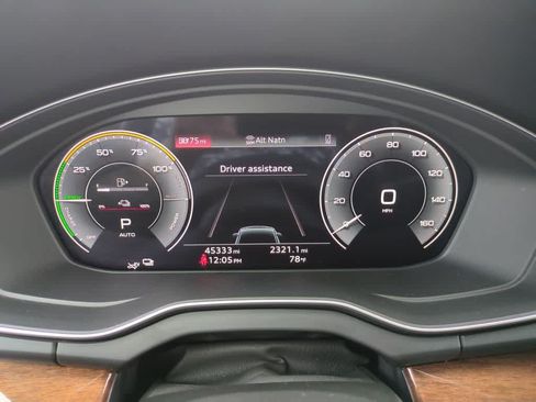 Used 2025 Audi Q8 Premium Plus AWD/4WD image 13