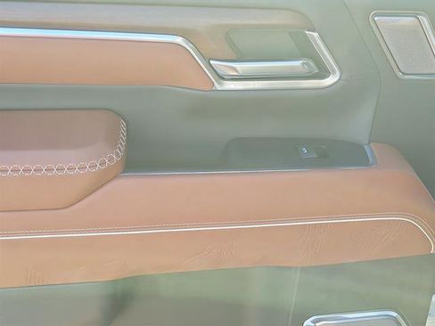 Used 2025 GMC Sierra 2500 Denali Ultimate w/ Max Trailering Package image 43