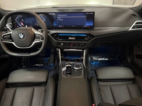 Used 2025 BMW 330i Sedan w/ Convenience Package RWD image 36