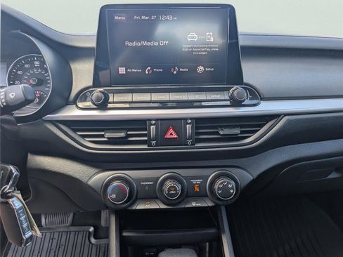 Used 2024 Kia Forte LXS image 15