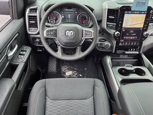 New 2026 RAM 1500 Big Horn AWD/4WD image 13