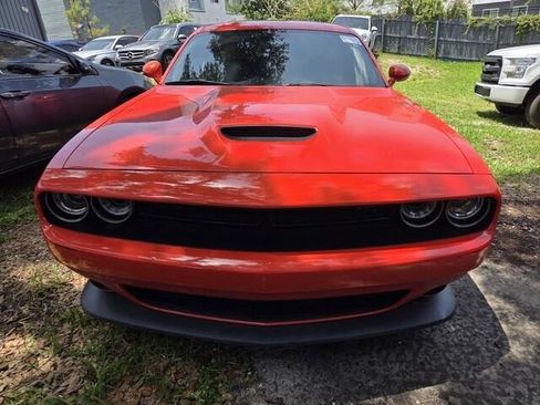 Used 2021 Dodge Challenger R/T w/ Driver Convenience Group RWD image 2