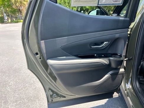 Used 2025 Hyundai Santa Cruz SEL FWD image 13