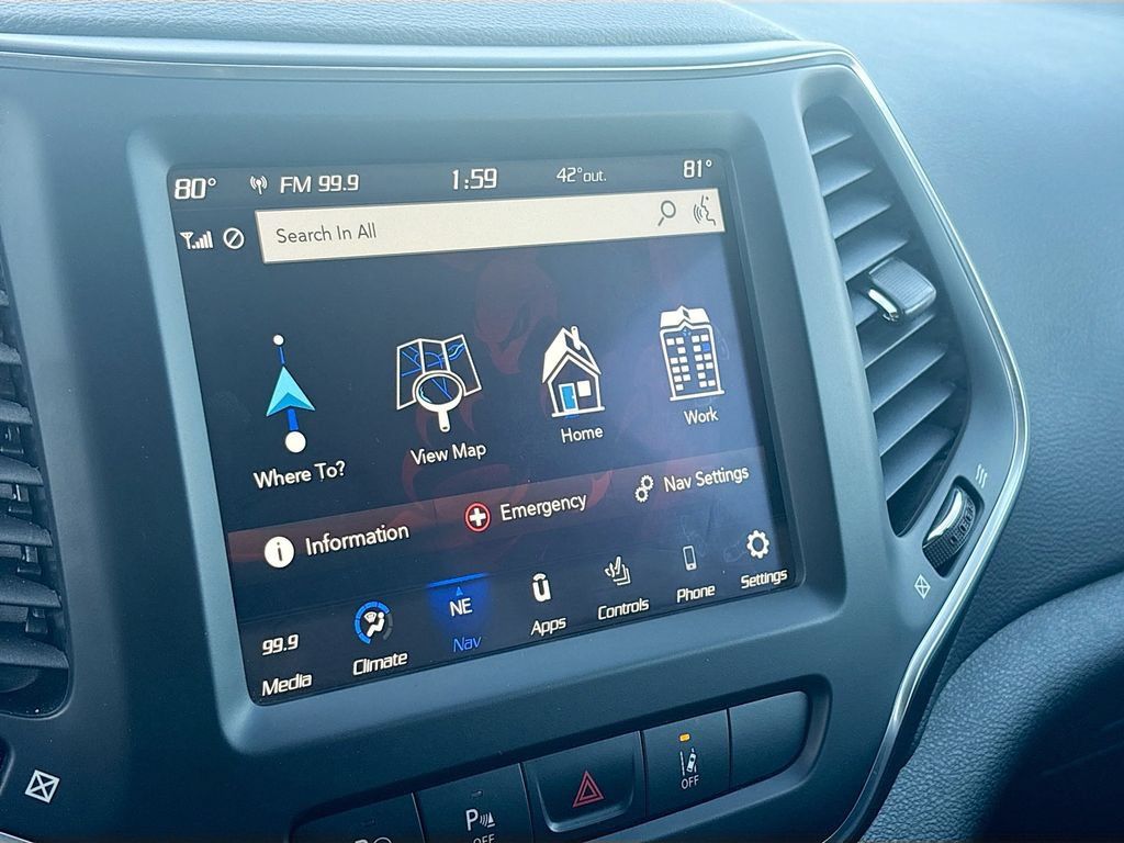Used 2023 Jeep Cherokee Altitude Lux AWD/4WD image 13