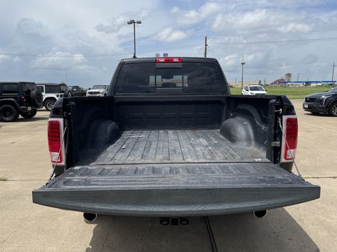 Used 2016 RAM 1500 Laramie RWD image 14