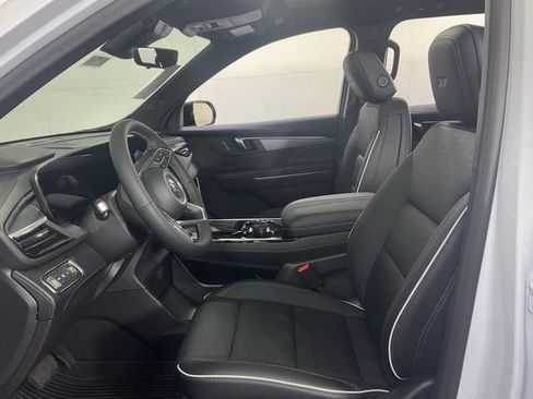 New 2026 Buick Enclave Sport Touring w/ Power Package FWD image 28