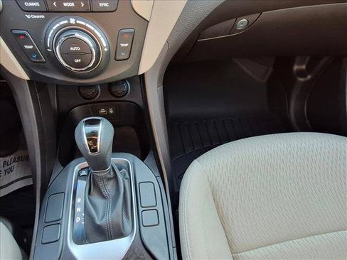 Used 2017 Hyundai Santa Fe Sport FWD image 27