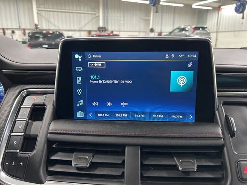 Used 2023 Chevrolet Suburban RST image 18