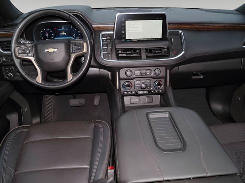 Certified 2024 Chevrolet Tahoe High Country AWD/4WD image 9