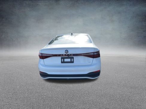 New 2025 Volkswagen Jetta SE image 19