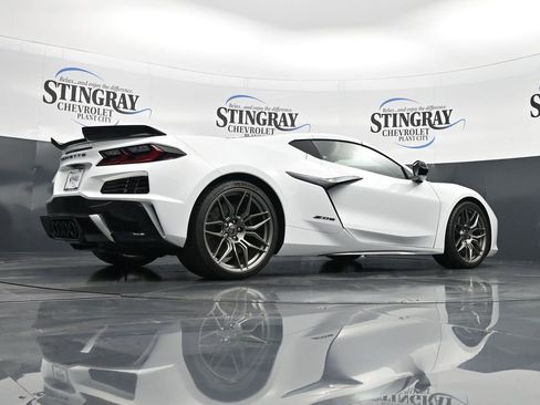 Used 2024 Chevrolet Corvette Z06 image 23