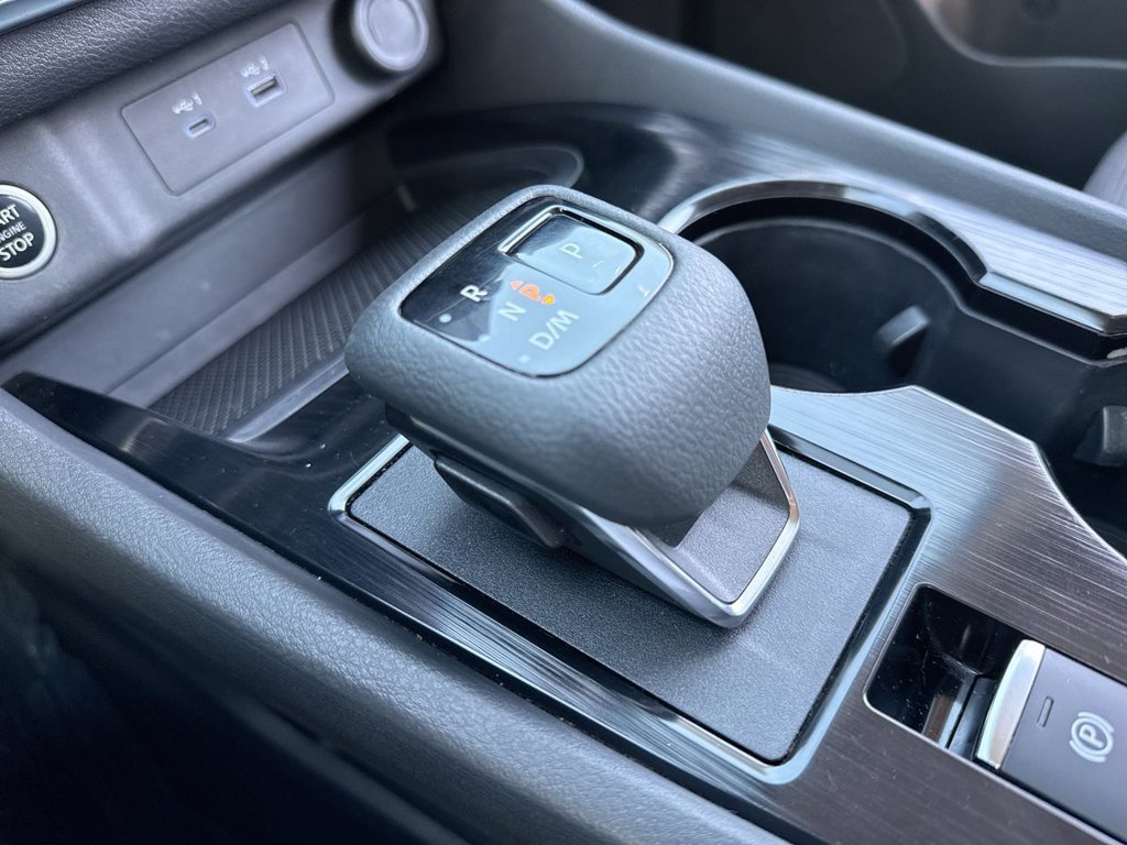 Used 2023 Nissan Rogue SV AWD/4WD image 19