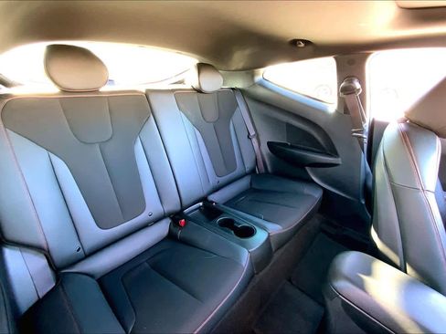 Used 2021 Hyundai Veloster 2.0 Premium image 18