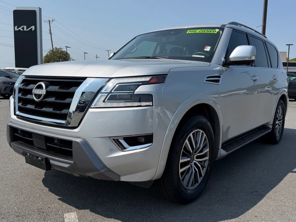 Used 2023 Nissan Armada SL w/ Captain's Chairs Package RWD image 3