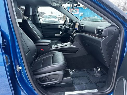 Used 2023 Ford Explorer Limited w/ Equipment Group 301A image 18