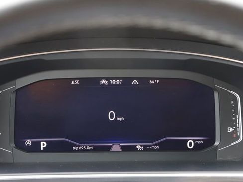 Used 2021 Volkswagen Tiguan SEL Premium R-Line AWD/4WD image 30