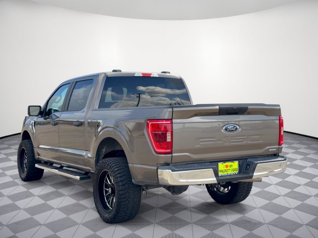 Used 2023 Ford F150 XLT RWD image 3