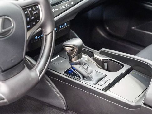 Used 2025 Lexus ES 300h w/ Accessory Package (Z2) FWD image 24