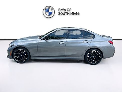 Certified 2025 BMW 330i 330i w/ M Sport Package image 4