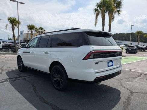 New 2027 Lincoln Navigator L Reserve w/ Jet Appearance Package AWD/4WD image 6