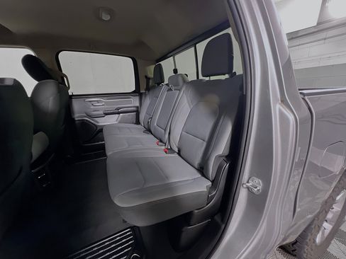 Used 2019 RAM 1500 Big Horn AWD/4WD image 29