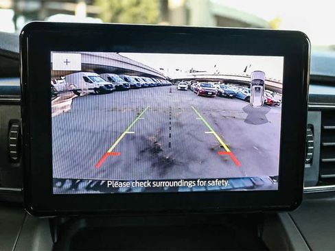 Used 2023 Ford Explorer XLT w/ Equipment Group 202A image 26