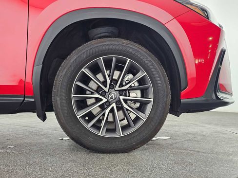 Certified 2025 Lexus NX 250 FWD w/ Premium Package image 9