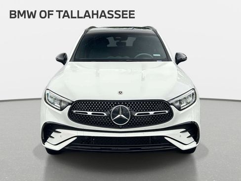 Used 2026 Mercedes-Benz GLC 300 image 2