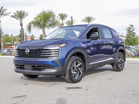 New 2026 Nissan Kicks SV image 8