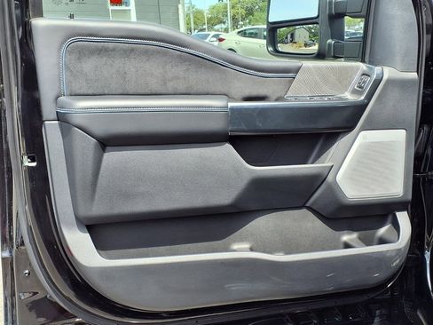 Used 2025 Ford F250 Platinum w/ FX4 Off-Road Package AWD/4WD image 30