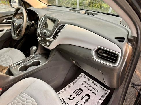 Used 2019 Chevrolet Equinox LT FWD image 30