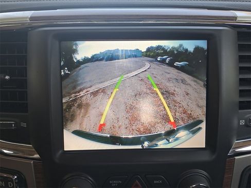 Used 2017 RAM 1500 Laramie image 22