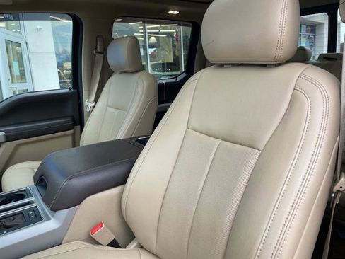 Used 2019 Ford F150 Lariat w/ Equipment Group 502A Luxury image 10