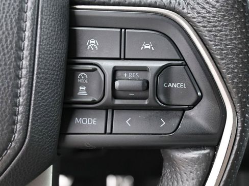 Used 2024 Toyota Tacoma TRD Sport image 19