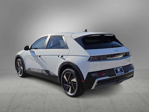 New 2026 Hyundai Ioniq 5 SEL image 6