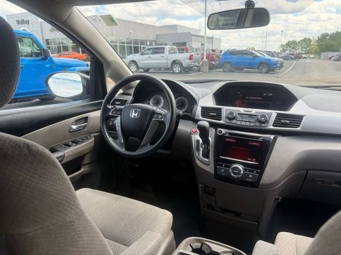 Used 2015 Honda Odyssey EX image 49