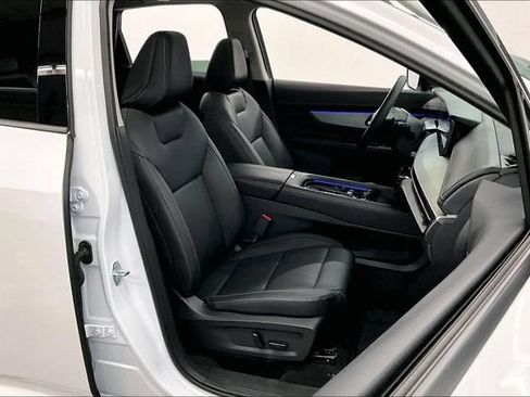 Used 2025 Nissan Murano SL w/ Cargo Package AWD/4WD image 8