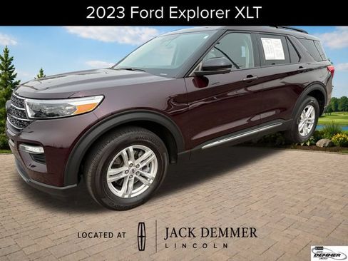 Used 2023 Ford Explorer XLT w/ Equipment Group 202A AWD/4WD image 1