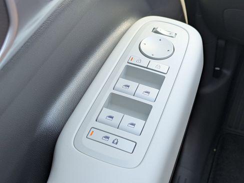 New 2026 Hyundai Santa Fe SE FWD image 18