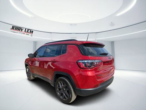 New 2026 Jeep Compass Latitude image 5