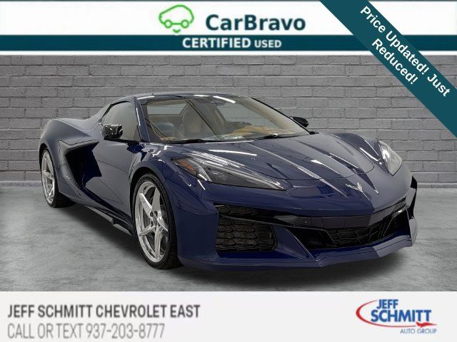 Used 2025 Chevrolet Corvette E-Ray w/ Stealth Interior Trim Package AWD/4WD image 1