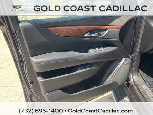 Used 2015 Cadillac Escalade ESV Premium AWD/4WD image 18
